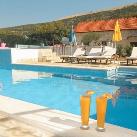Donje Rascane Dvori Stipanovi With Heated Pool And Jacuzzi 빌라 외부 사진